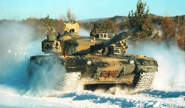 96式坦克和日本10式坦克（故障率都非常高）(6)