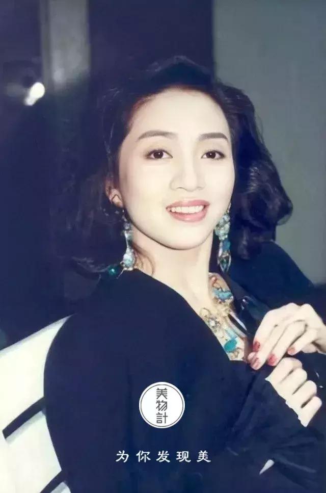 最火的十首粤语歌排名（10首最经典的粤语歌）(1)