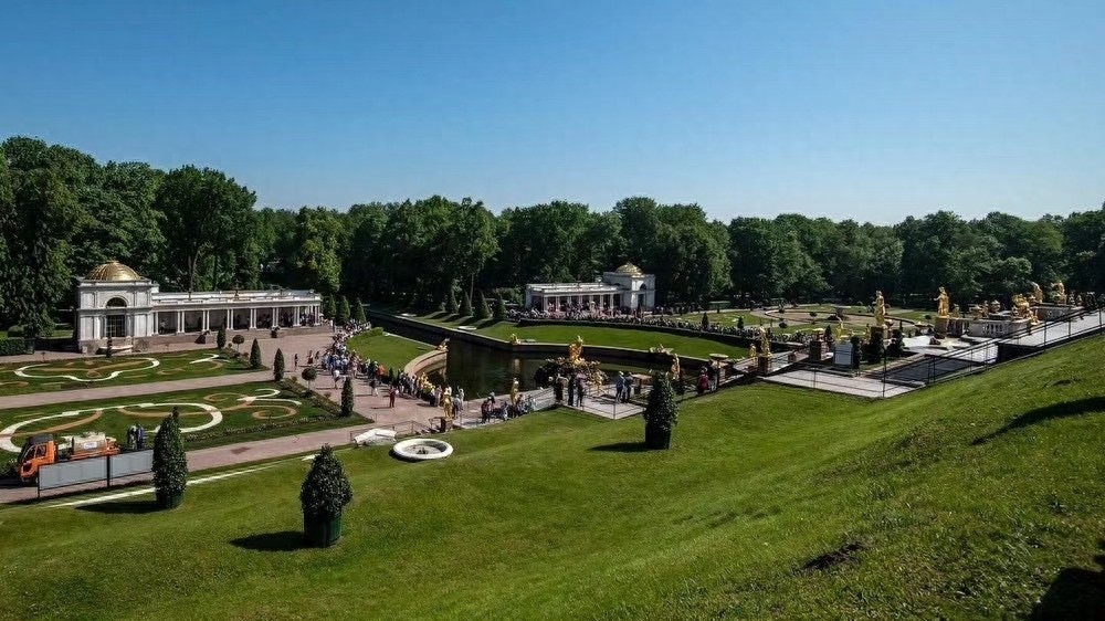 内外装饰极其华丽的“俄罗斯夏宫”