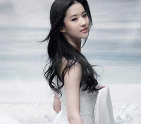 亚洲十美惊艳出炉，杨幂第二刘亦菲第十，万万没想到第一名竟是她