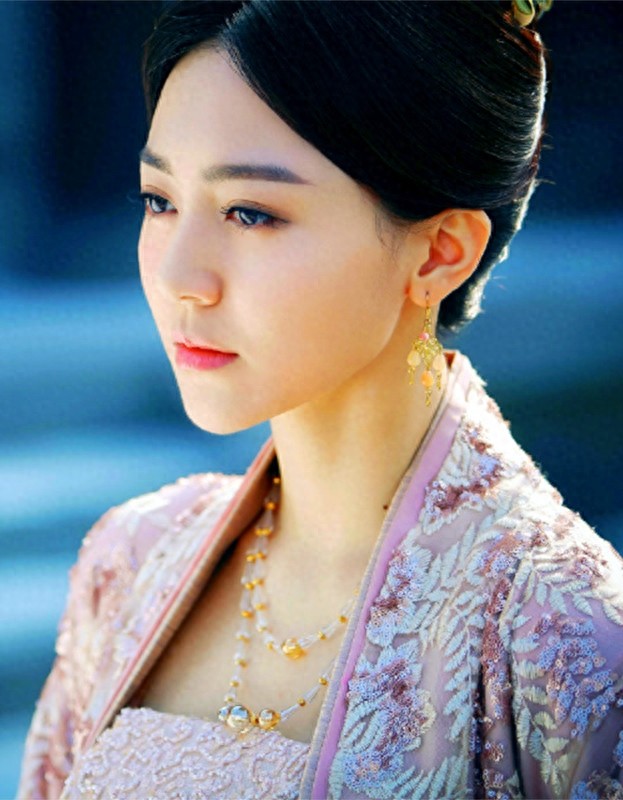 仙侠剧《三生三世十里桃花》剧照，鲜活人物跃然于眼前