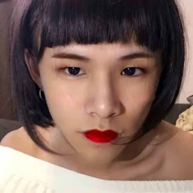 艾克里里和洛凡关系（网红艾克里里和洛凡分手什么鬼）