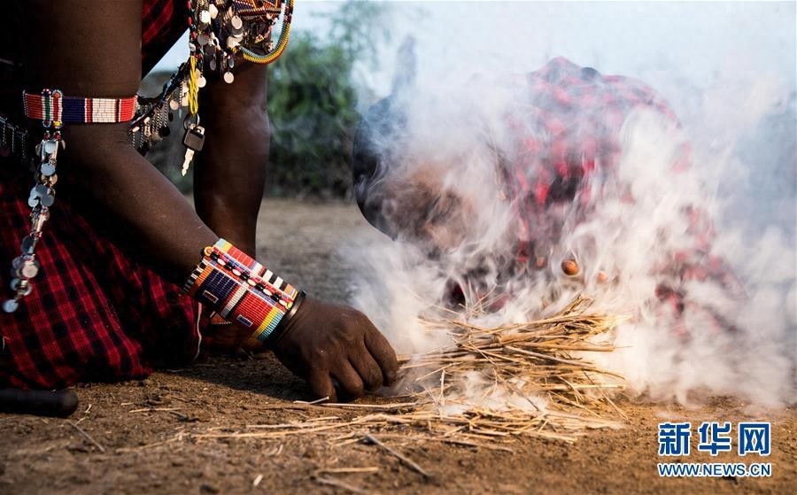 探访马赛族村落