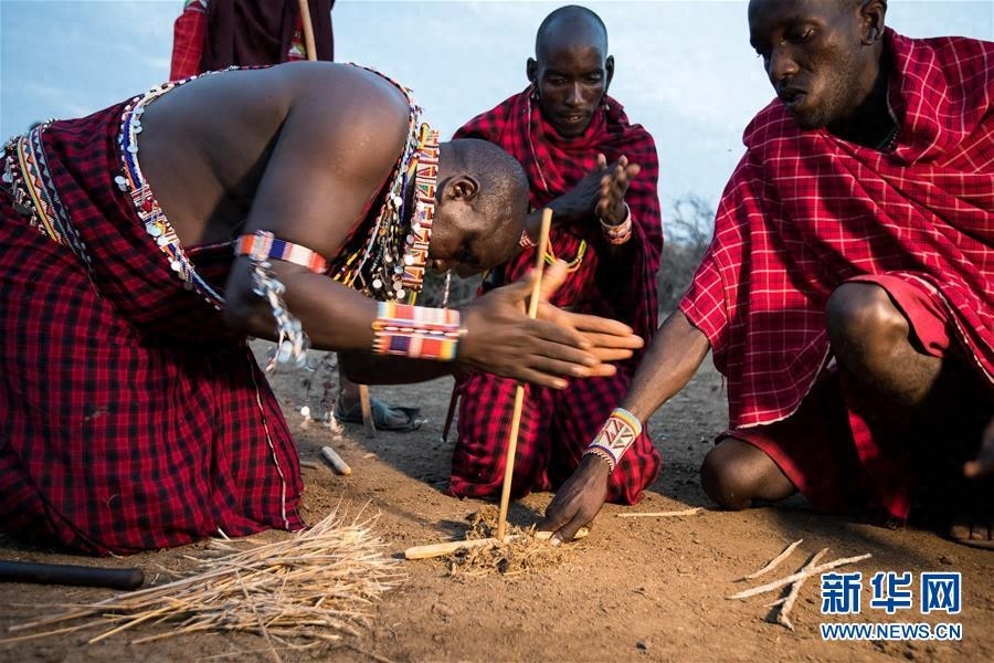探访马赛族村落