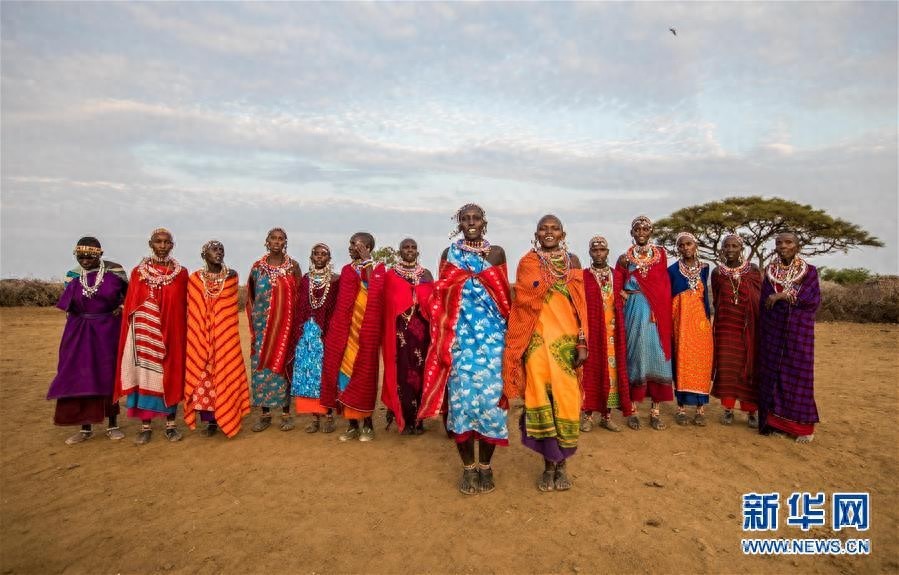 探访马赛族村落