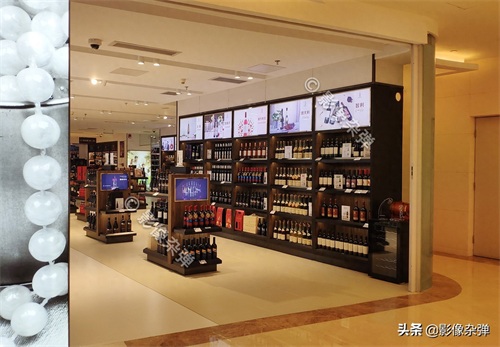 北京市内“免税店”,价格与机场一样“便宜”,店里为啥没人呢?