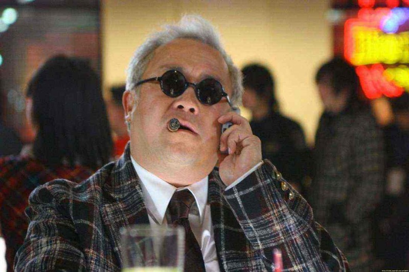 曾志伟到底有几个老婆(曾志伟的两妻四子)