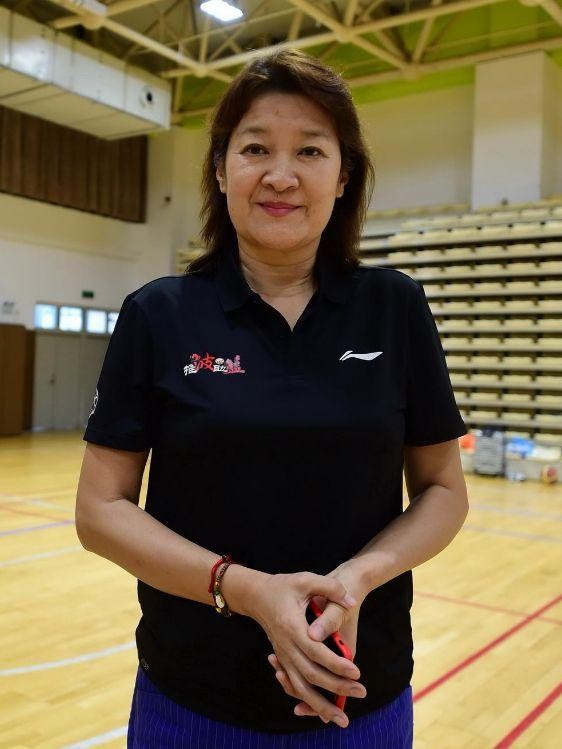 宋晓波结婚至今无儿无女(前女篮队长宋晓波)