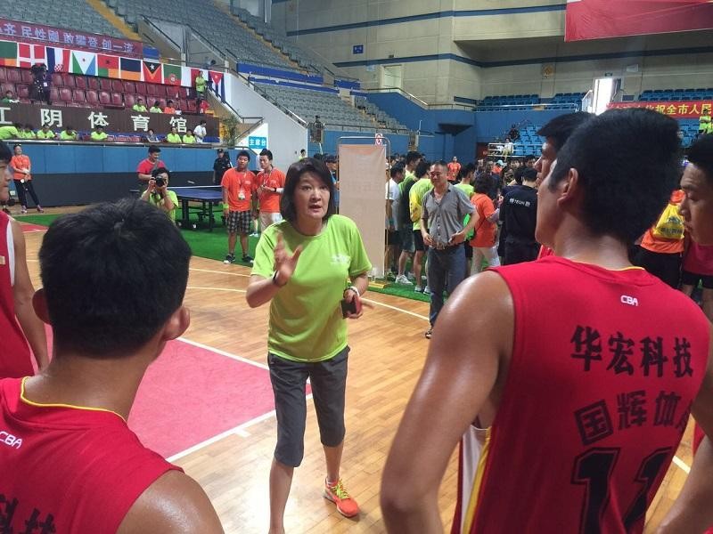 宋晓波结婚至今无儿无女(前女篮队长宋晓波)