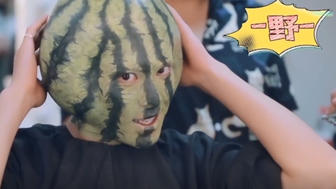 王鹤棣个人资料简介及家世（“脸蛋天才”王鹤棣：19岁让韩国机场瘫痪，他究竟能有多帅？）