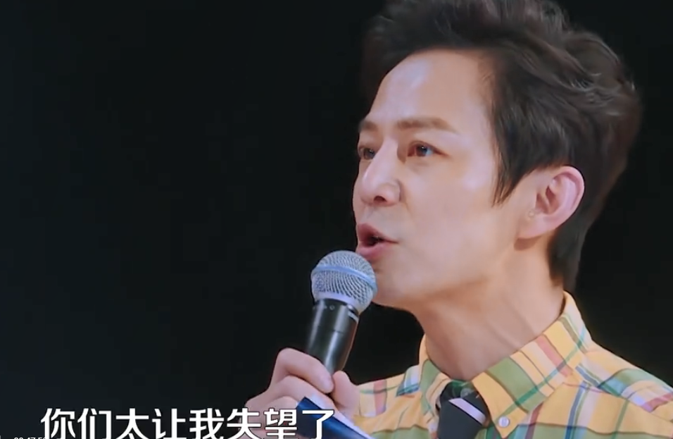 王鹤棣个人资料简介及家世（“脸蛋天才”王鹤棣：19岁让韩国机场瘫痪，他究竟能有多帅？）