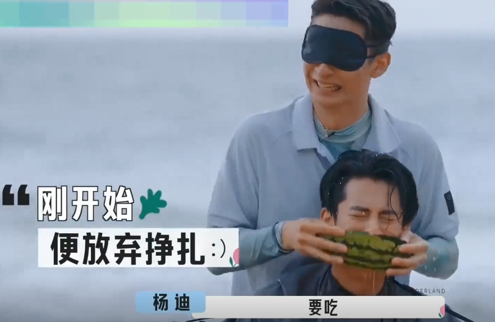 王鹤棣个人资料简介及家世（“脸蛋天才”王鹤棣：19岁让韩国机场瘫痪，他究竟能有多帅？）