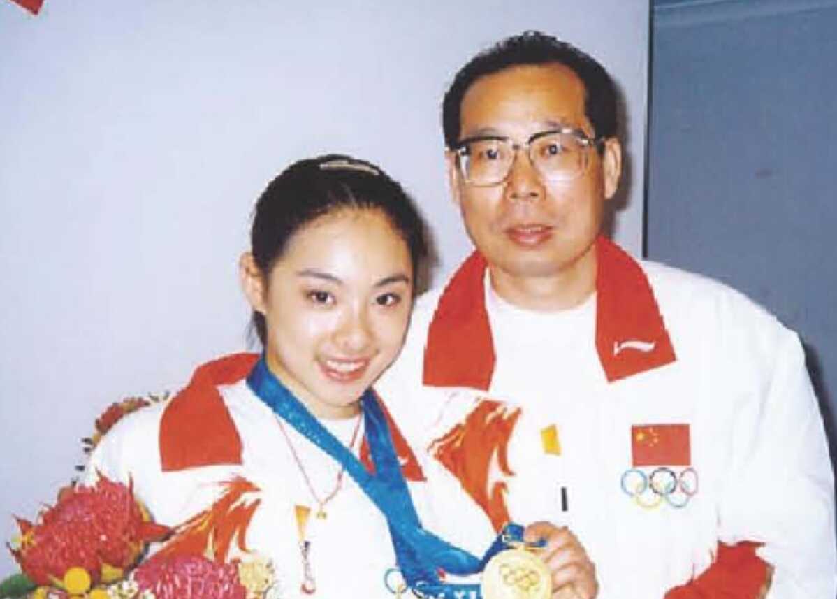 刘璇36岁嫁穷小伙(体操皇后刘璇婚后怎样)
