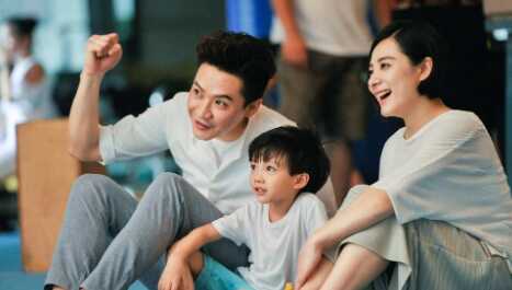 刘璇36岁嫁穷小伙(体操皇后刘璇婚后怎样)