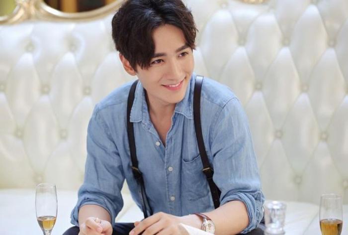 朱一龙家境有多好？小学每周乘飞机去北京，大学爱好一般人不敢想