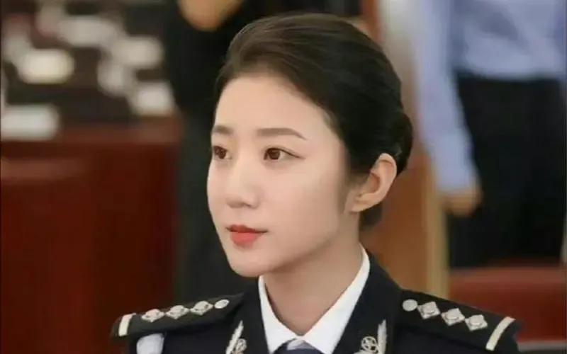 张津瑜近况流出：在男人面前卑微顺从，面对侮辱选择屈从