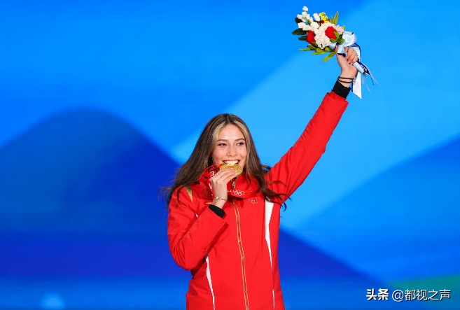 谷爱凌 - 中国自由式滑雪运动员