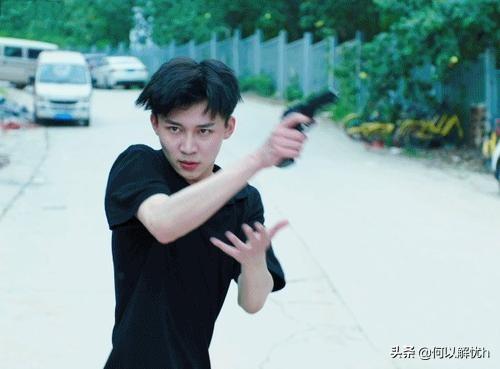 刘奕君刘怡潼父子（祖传的反派刘奕君）(3)