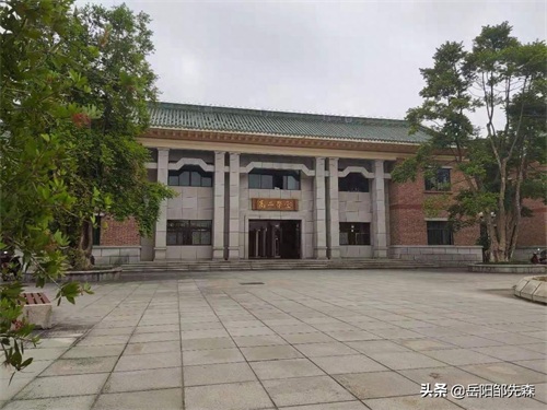 能进来这里的都是精英或人才，中山最好的高中“中山市纪念中学”