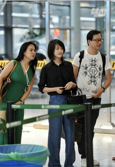 素颜的郑爽，活出了新的高度，这才是真正的直面所有，无所无谓