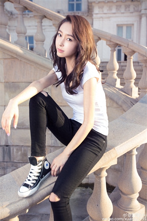 宣璐，《大秧歌》里的“槐花”，戏外的穿衣搭配甩杨紫几天街真美