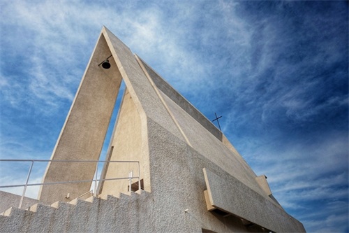 阿那亚礼堂您去过吗？这里风景很好，适合拍照，还有海鲜和美酒