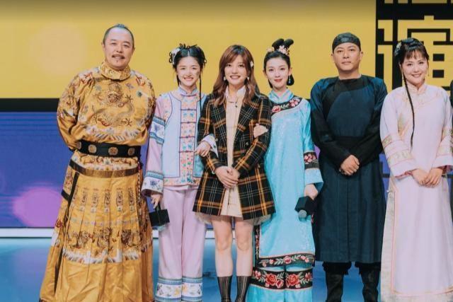 赵薇、陈志朋、李明启重聚，陈志朋直呼：容嬷嬷，想你的针了