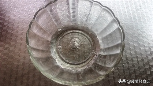 鸭翅根太便宜了，这么做好吃不油腻，我一口气吃了3个