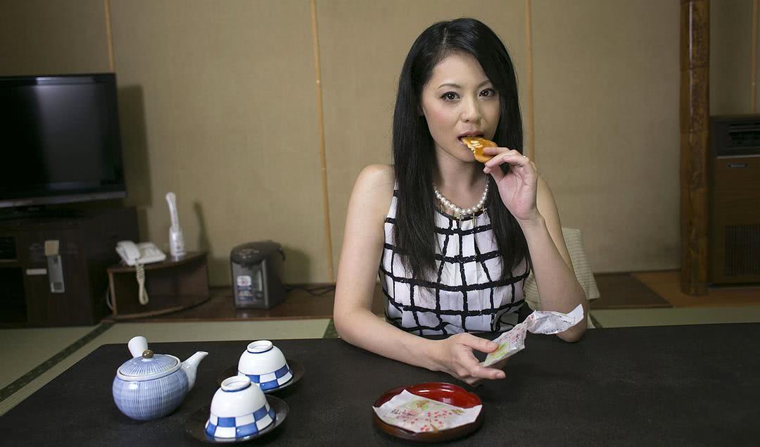 爱田奈奈个人资料写真作品