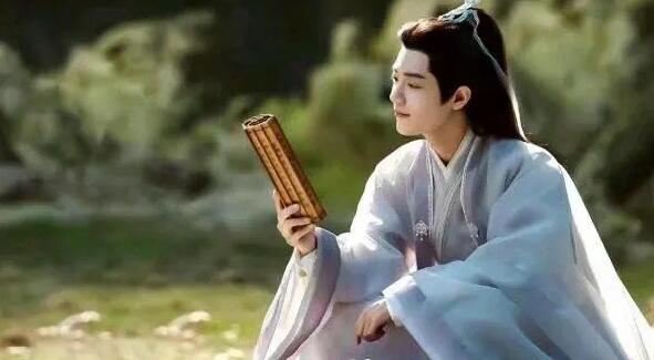 玉骨遥肖战原声还是配音