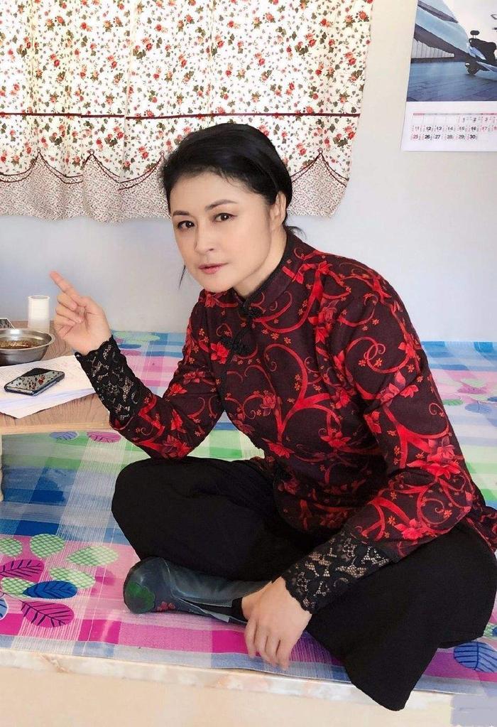 乡村爱情“王长贵”与小19岁娇妻感情融洽,女方颜值远超谢大脚
