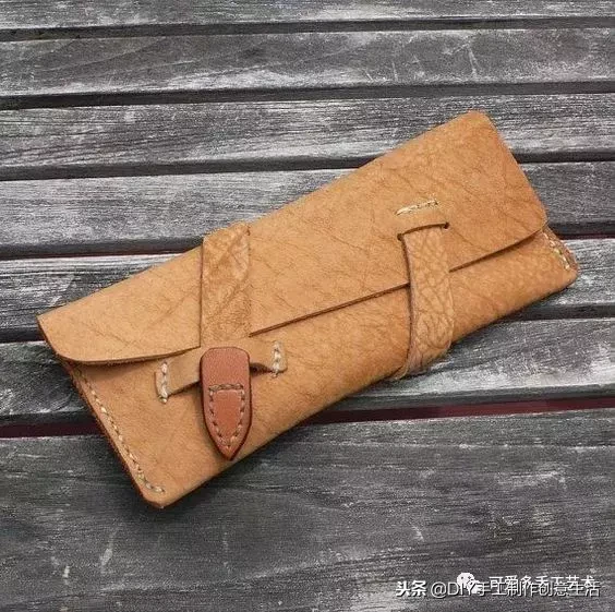 手工皮包制作教程 教你做一些实用又简单的零钱包、手机包