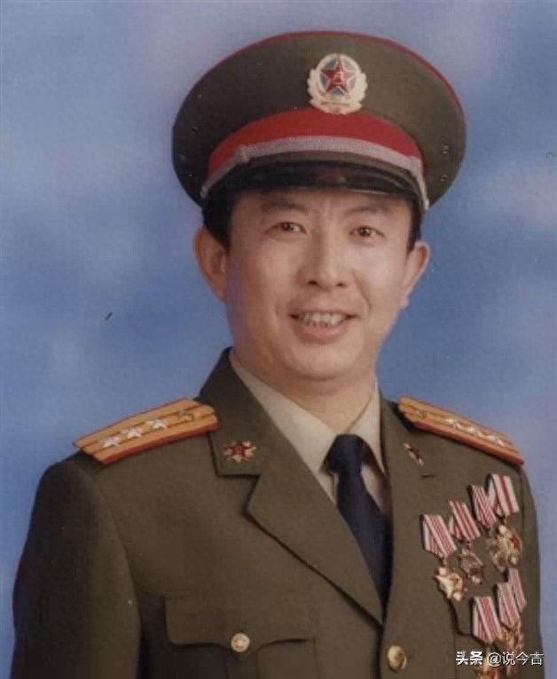 臧雷,原老山主攻营长,被称为“铁血营长”退休时为副师级待遇