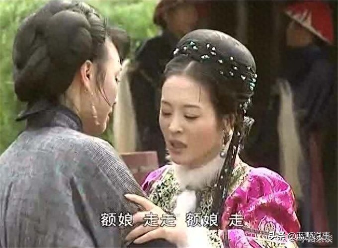 她演完可爱蓝齐格格走红后为啥息影了？她的名字还是孙道临起的